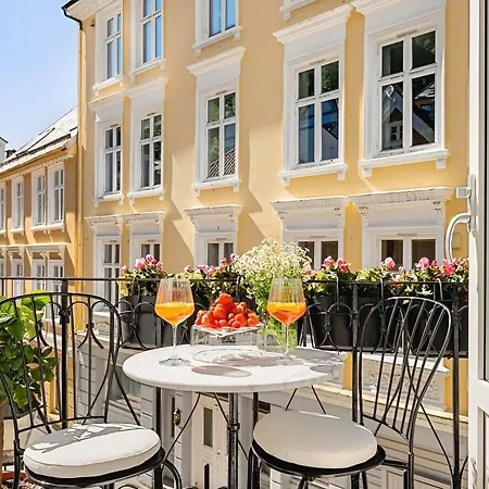 Renovated Gem With Balcony In Street Apartment