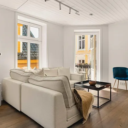 Renovated Gem With Balcony In Street Apartment